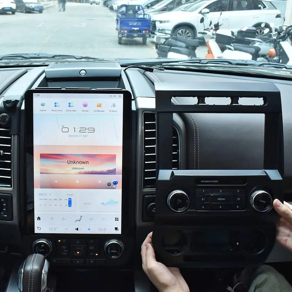 14.4''For Ford F150 Raptor 2015-2022 Android 13 Tesla Style Car Radio  AERISAUTO for Apple Android screen and  Android Auto Aerisauto