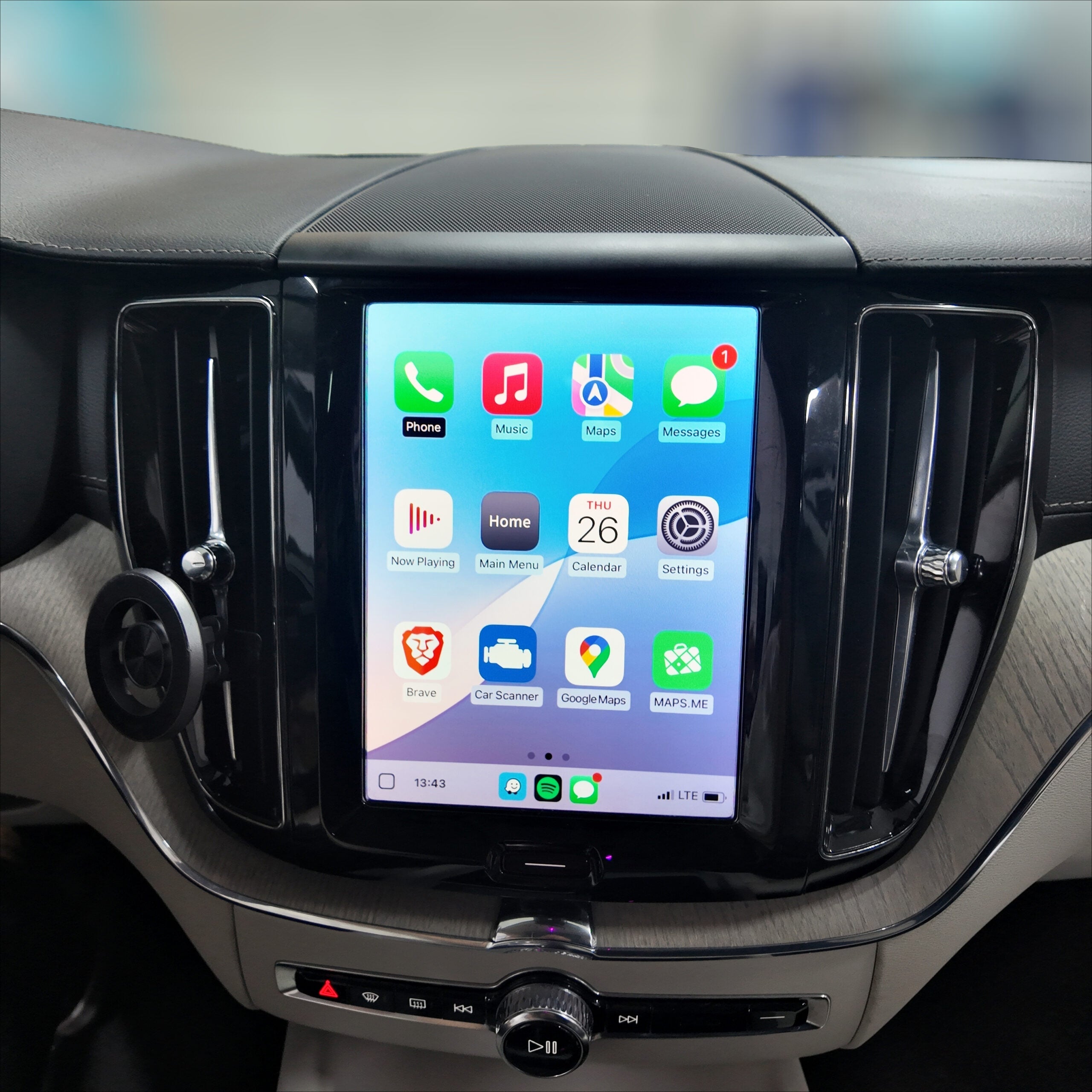 9''For Volvo XC90 XC60 XC40 S90 S60 C40 V60 V90 S60 2017-2025 Android 13.0 AERISAUTO for Apple Android screen and  Android Auto