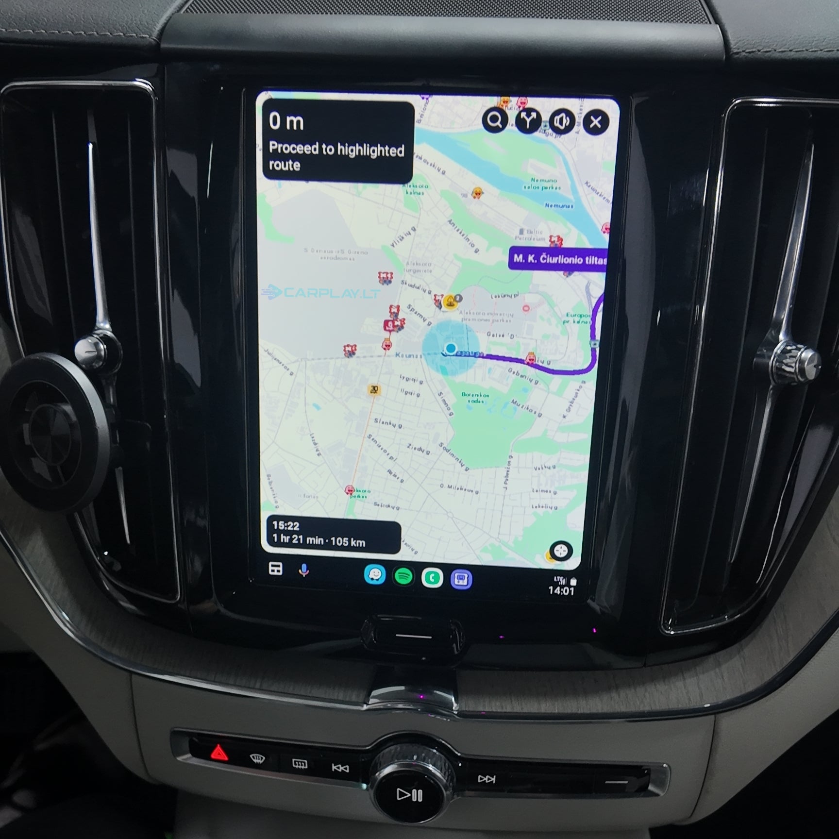 9''For Volvo XC90 XC60 XC40 S90 S60 C40 V60 V90 S60 2017-2025 Android 13.0 AERISAUTO for Apple Android screen and  Android Auto